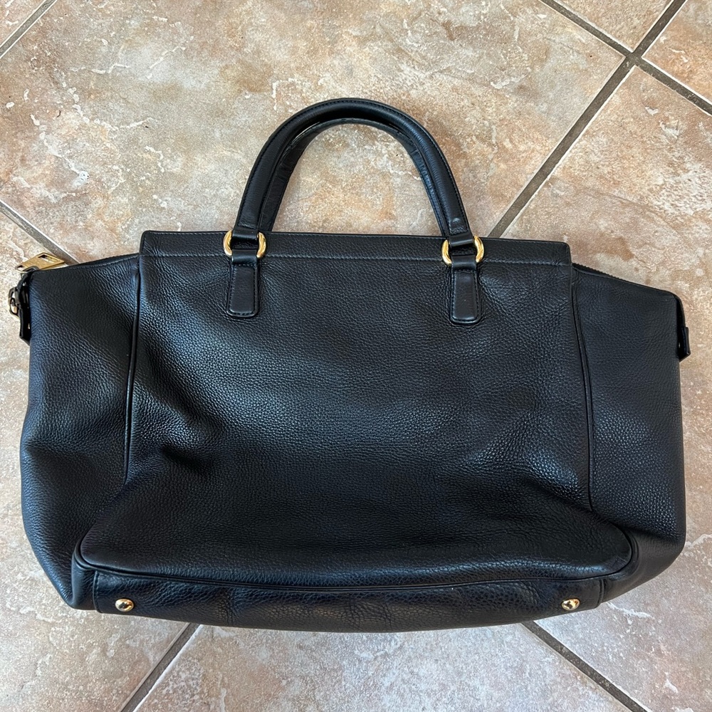 SOLDSOLDSOLDAuthentic Pre owned Gucci 1973 Black Pebbled Leather Top Handle Bag - Picture 5 of 17